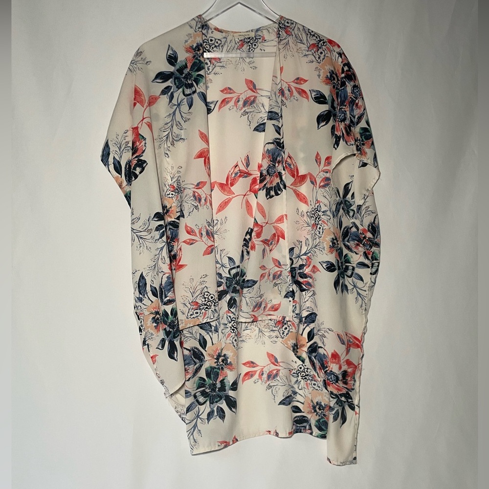 Kimono floral summer wrap